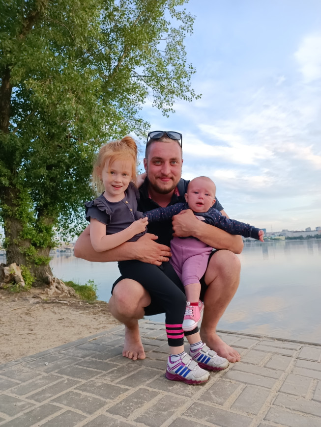 Сліпцов Денис з дітьми