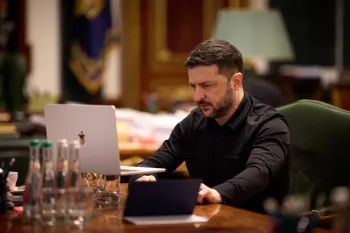 Війну треба завершувати, для цього на Росію треба тиснути – звернення Президента