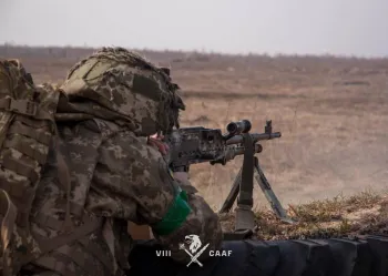 Понад три тисячі дітей і молоді з Луганщини мілітаризували росіяни у центрі «Воїн», показову відбудову Льодового в Сіверськодонецьку доручили підряднику з багатомільйонним боргом із зарплат і низькою якістю попередніх ремонтів, з реактивної та ствольної артилерії вдарили загарбники в нашій області