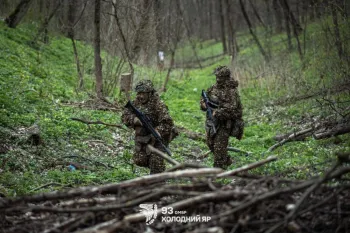 У Сіверськодонецьку знесуть 70 будинків, у "лнр" студенти доноситимуть на школярів, противник атакував з боку Ковалівки