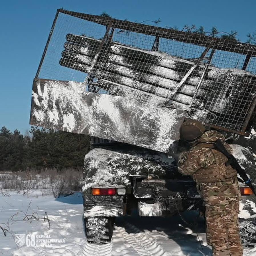 Власників 17 000 квартир та будинків в «лнр» шантажуватимуть «націоналізацією», у місці громадського харчування в Сіверськодонецьку на 50 % підвищили вартість користування «забороненим» інтернетом, противник здійснив вісім мінометних обстрілів на Луганщині