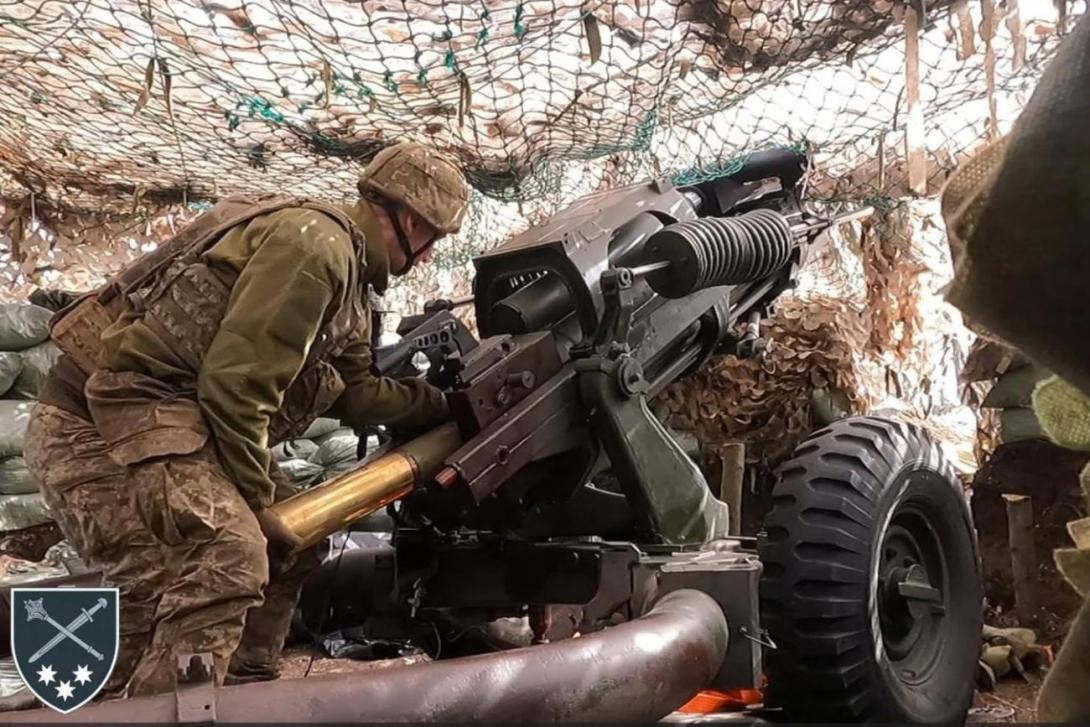 Дружинники на окупованій Луганщині захищатимуть спортивні майданчики від вандалів, трирівнева оцінка за поведінку в школах «лнр» впливатиме на успішність, ворог намагався просунутися з боку Кармазинівки